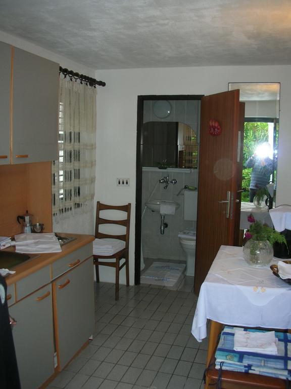 Apartments Peace&Love Baška Værelse billede